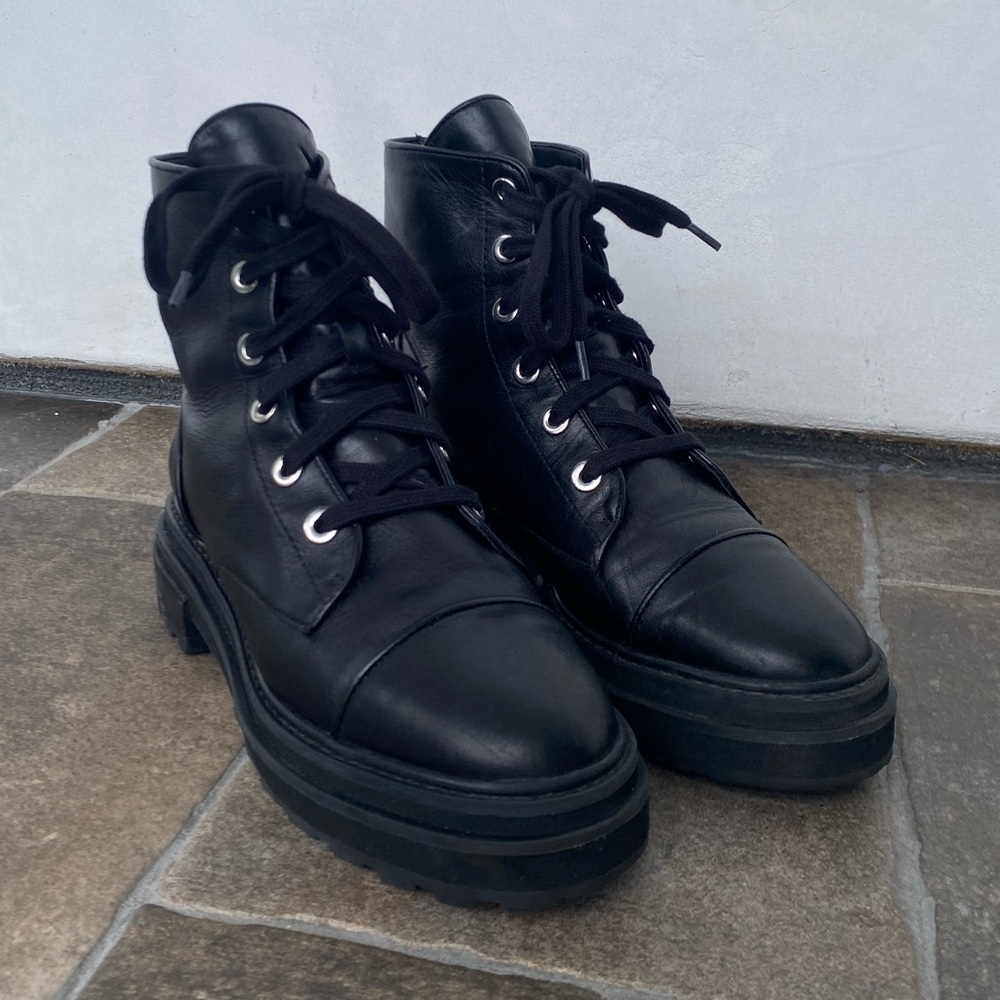 SCHUTZ BLACK LEATHER BOOTS